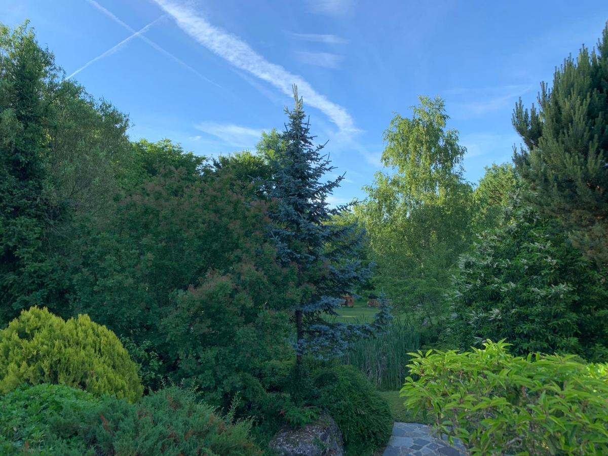 La Grignotiere Lodge & Spa Crecy-la-Chapelle Bagian luar foto