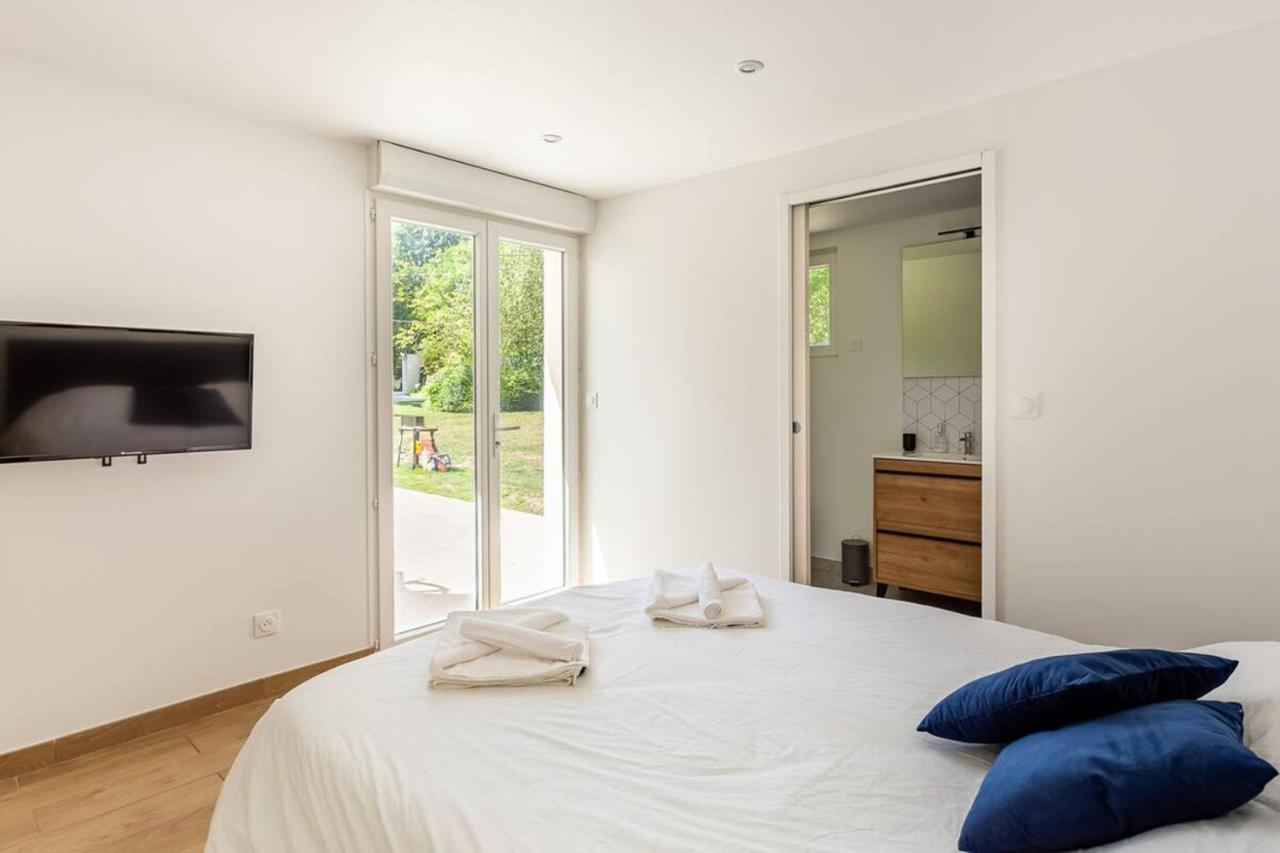 La Grignotiere Lodge & Spa Crecy-la-Chapelle Bagian luar foto