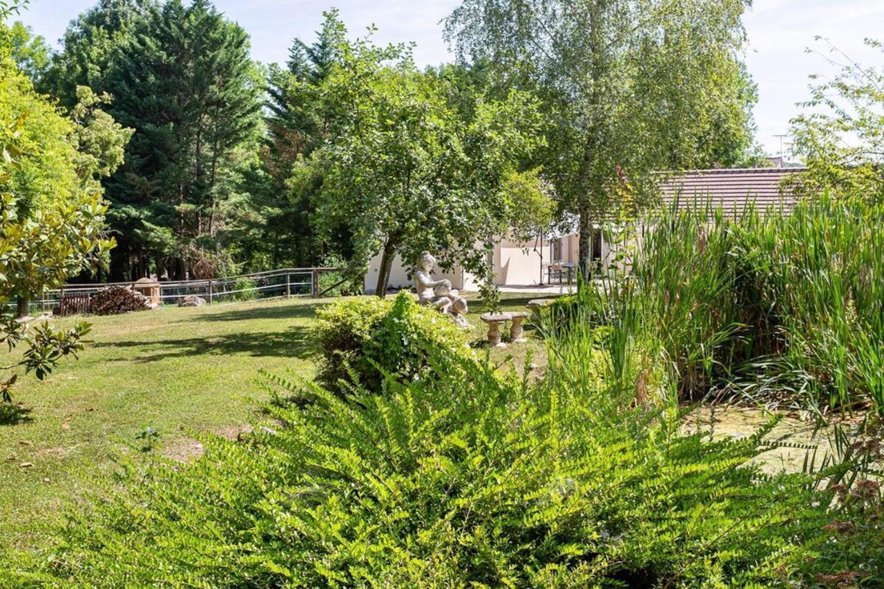 La Grignotiere Lodge & Spa Crecy-la-Chapelle Bagian luar foto